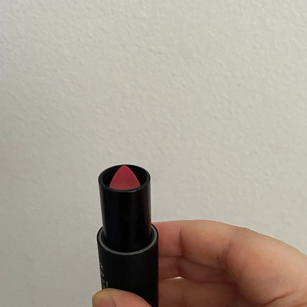Laura Geller Iconic Baked Sculpting Lipstick - Vibrant Rose